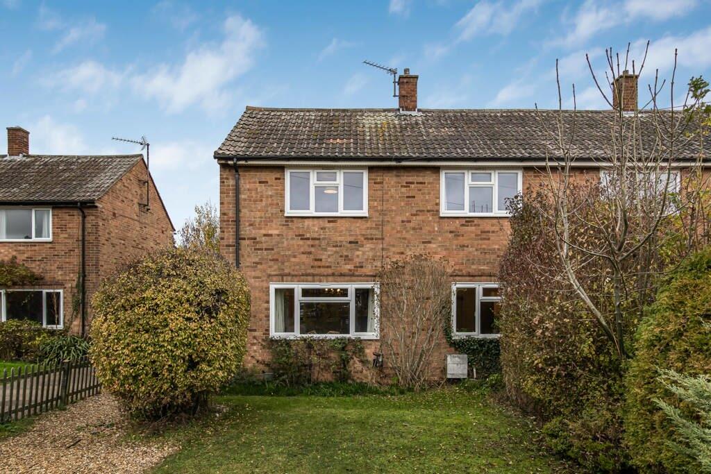 Main image of property: 36 Queens Close, Harston, Cambridge, Cambridgeshire, CB22 7QL