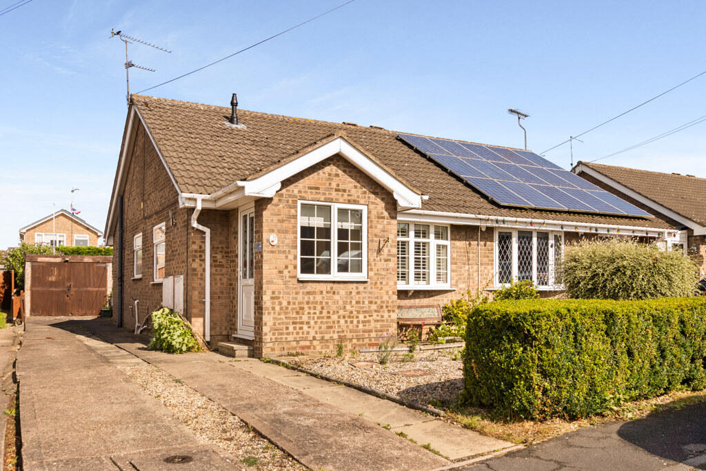 Main image of property: 32 York Road, Brigg, Lincolnshire, DN20