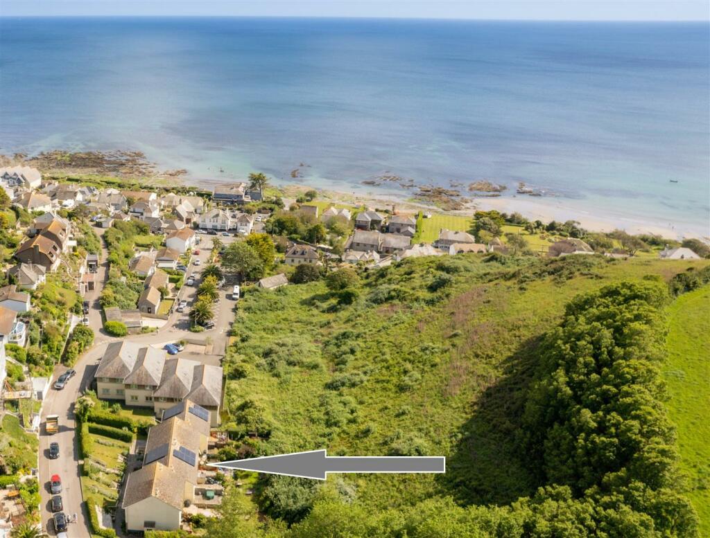 2 bedroom terraced house for sale in Downderry, PL11