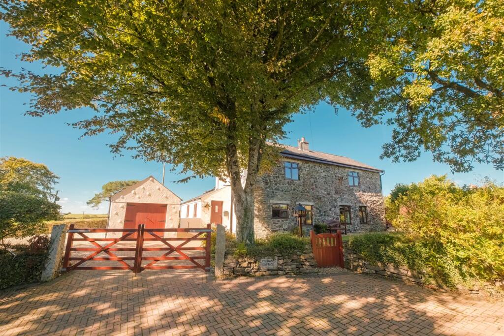Main image of property: Menheniot