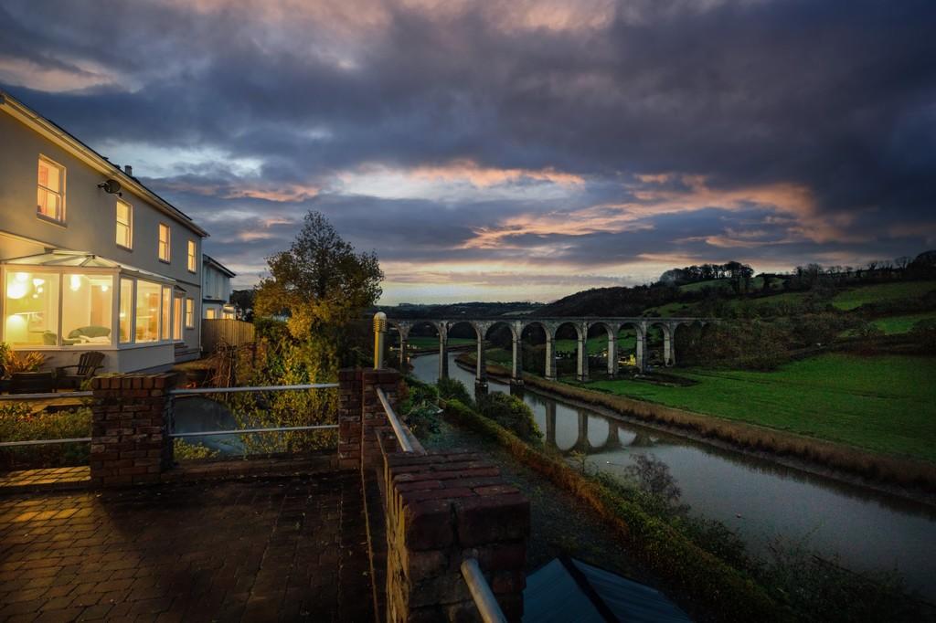 5 bedroom detached house for sale in Calstock, PL18