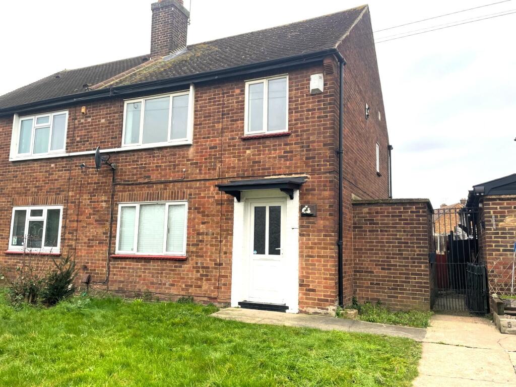 3 bedroom semi-detached house