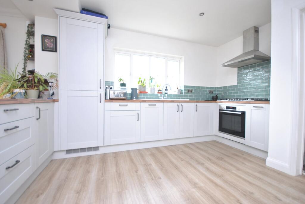 Additional property image - Mead Close, Cheddar, BS27