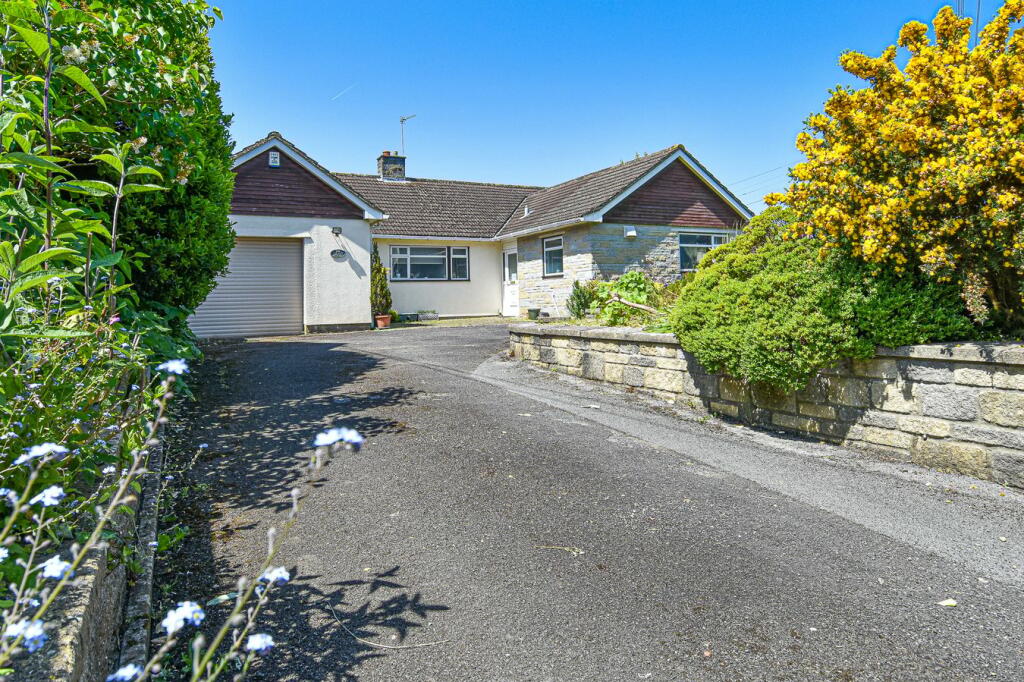3 bedroom detached bungalow for sale in Sand Road, Wedmore, BS28