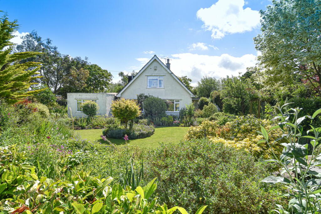 4 bedroom bungalow for sale in Cocklake, Wedmore, BS28