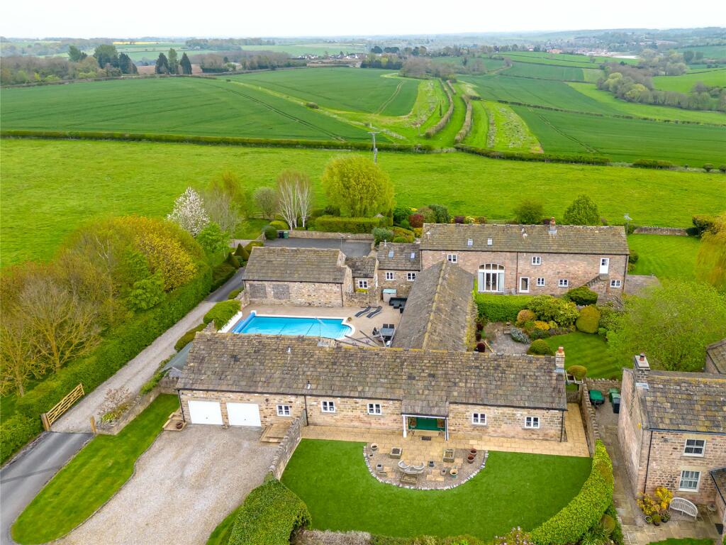 4 bedroom detached house for sale in Crabtree Lane, East Keswick, LS17