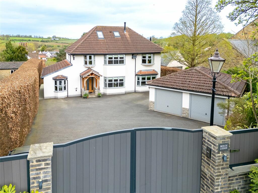 5 bedroom detached house for sale in Wetherby Road, Bardsey, LS17