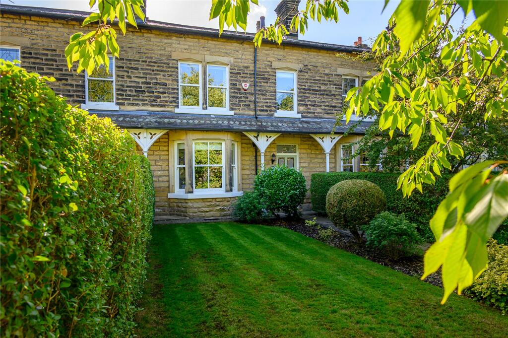 Main image of property: Shadwell Lane, Leeds, LS17