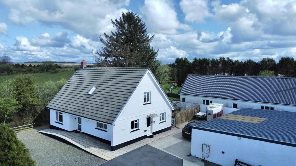 Main image of property: Cwmduad, Carmarthen