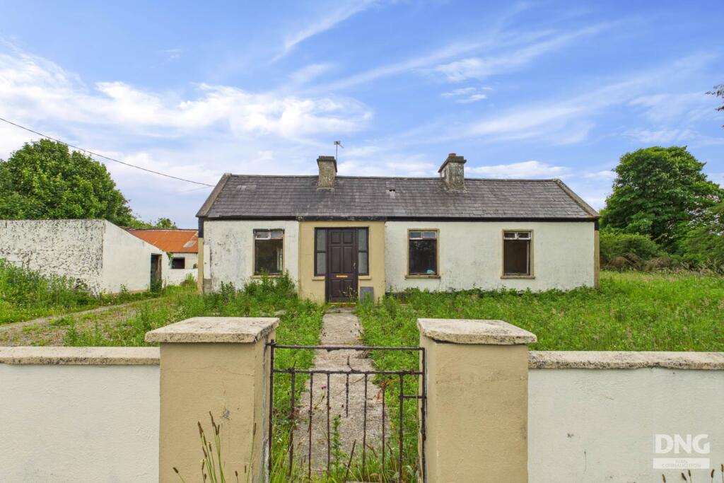 Main image of property: Residence on c. 2.54 Acres, Clooncan, Ballinlough, Co. Roscommon. F45 EN80