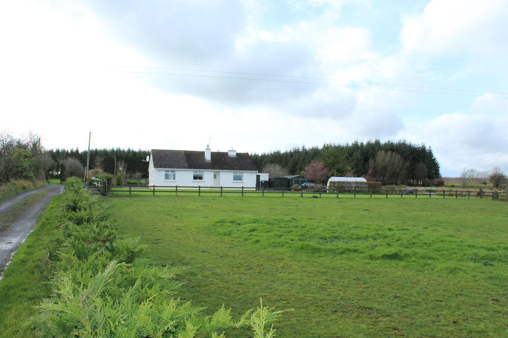 3 bedroom bungalow for sale in Lisdrumneill, Fairymount, Castlerea