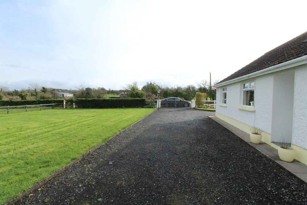 3 bedroom bungalow for sale in Lisdrumneill, Fairymount, Castlerea