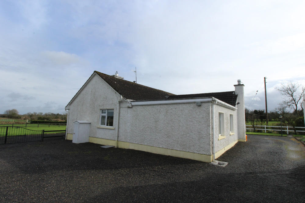 3 bedroom bungalow for sale in Lisdrumneill, Fairymount, Castlerea