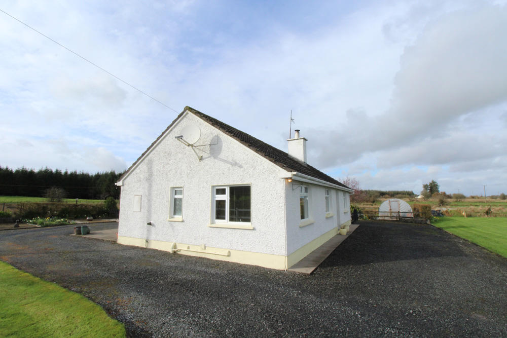 3 bedroom bungalow for sale in Lisdrumneill, Fairymount, Castlerea