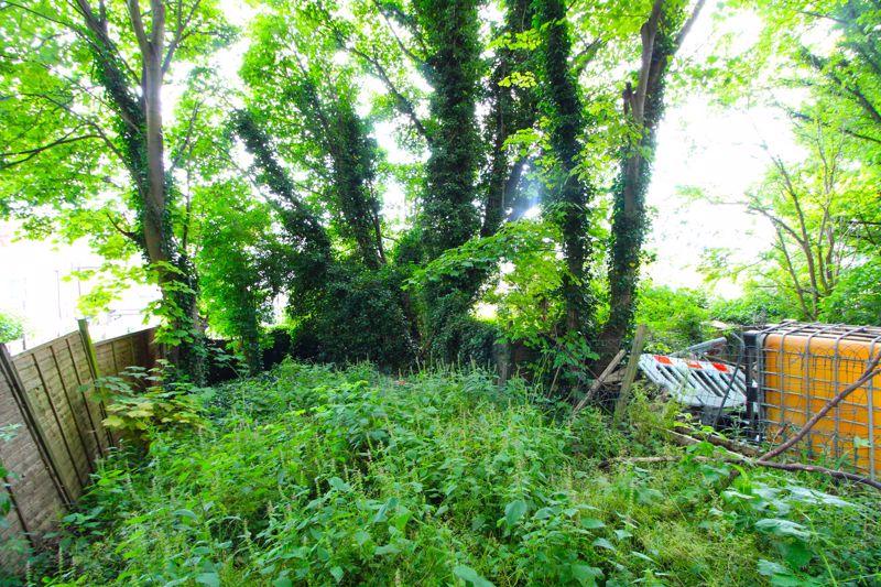 Property for sale in Land for Sale, Kingston Road, Luton, LU2