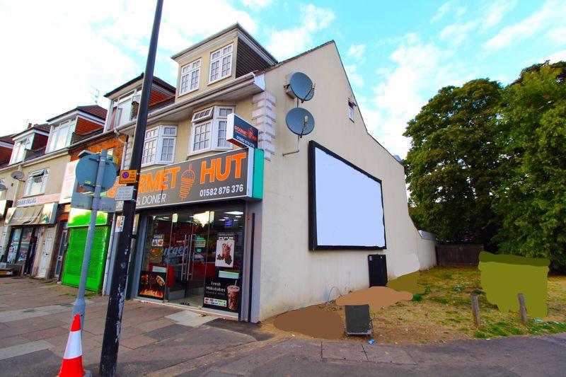 Commercial property for sale in FREEHOLD OPPORTUNITY on Dunstable Road, Luton, LU4