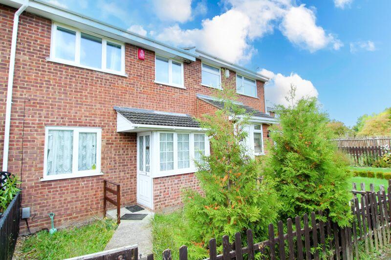 3 bedroom terraced house for sale in Ryton Close, Luton, LU1