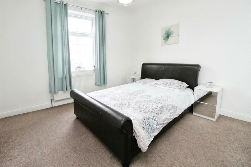 Additional property image - Woodroyd Road, Bradford, BD5 8BA