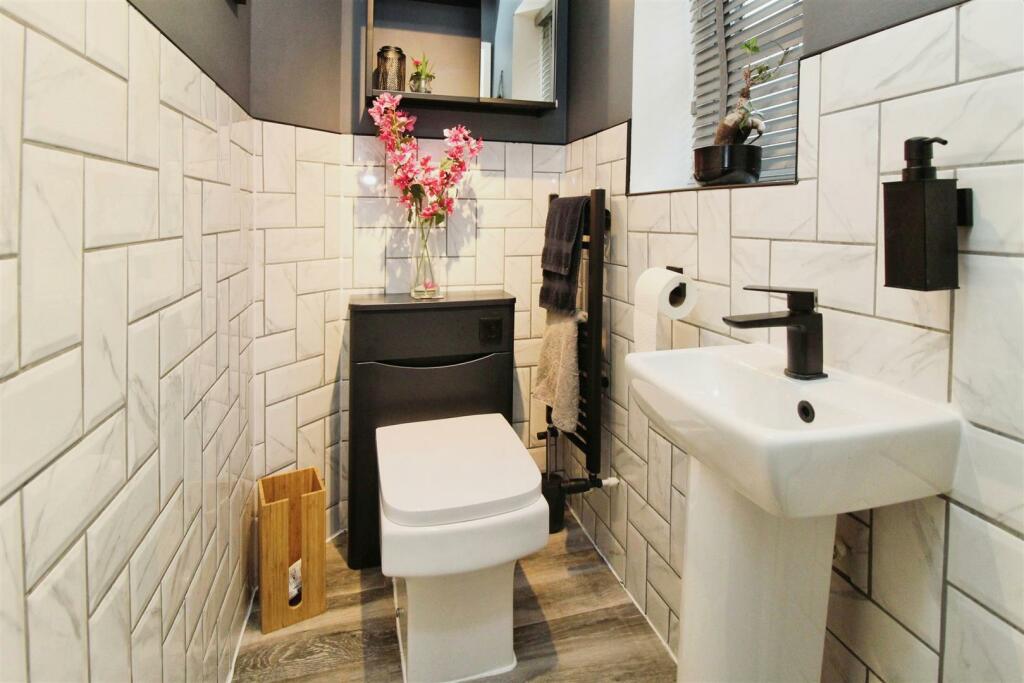 Additional property image - Meadow Bank, Allerton, Bradford, BD15 8HL