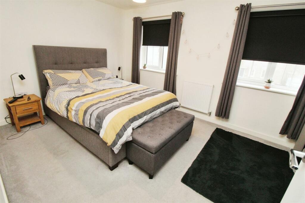 Additional property image - Meadow Bank, Allerton, Bradford, BD15 8HL