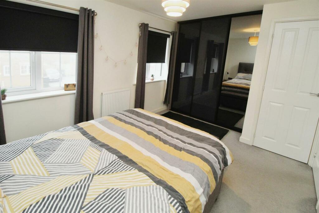Additional property image - Meadow Bank, Allerton, Bradford, BD15 8HL