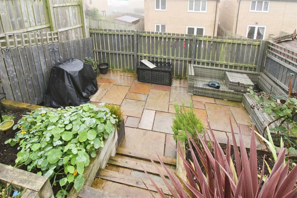 Additional property image - Meadow Bank, Allerton, Bradford, BD15 8HL