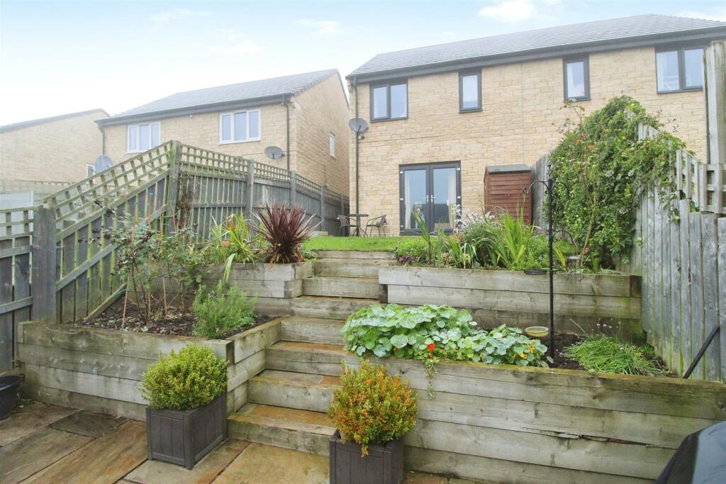 Additional property image - Meadow Bank, Allerton, Bradford, BD15 8HL