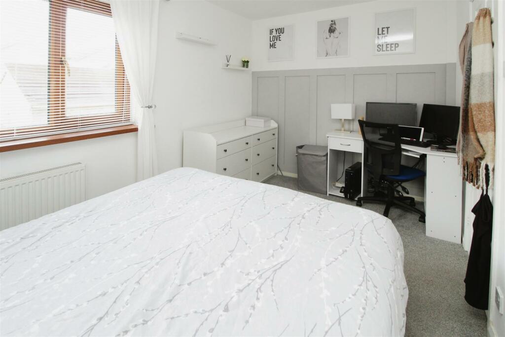 Additional property image - Sanderson Avenue, Bradford, BD6 1QQ
