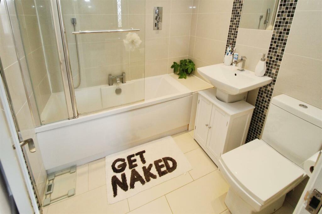 Additional property image - Sanderson Avenue, Bradford, BD6 1QQ
