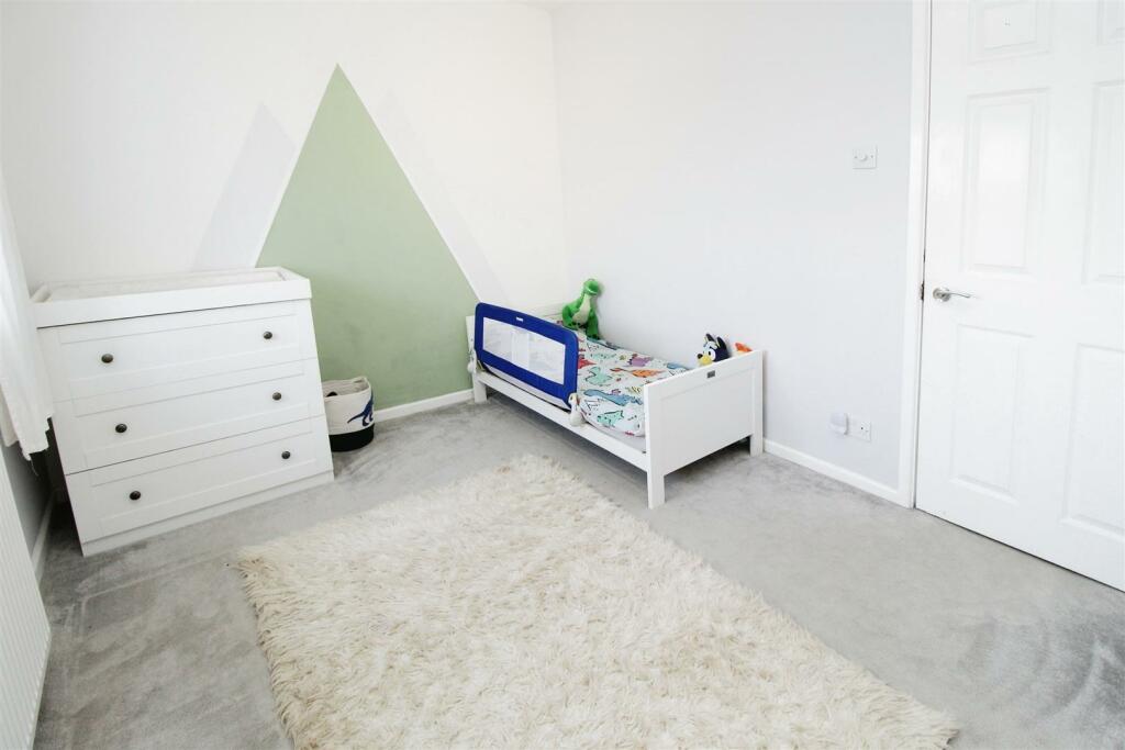 Additional property image - Sanderson Avenue, Bradford, BD6 1QQ