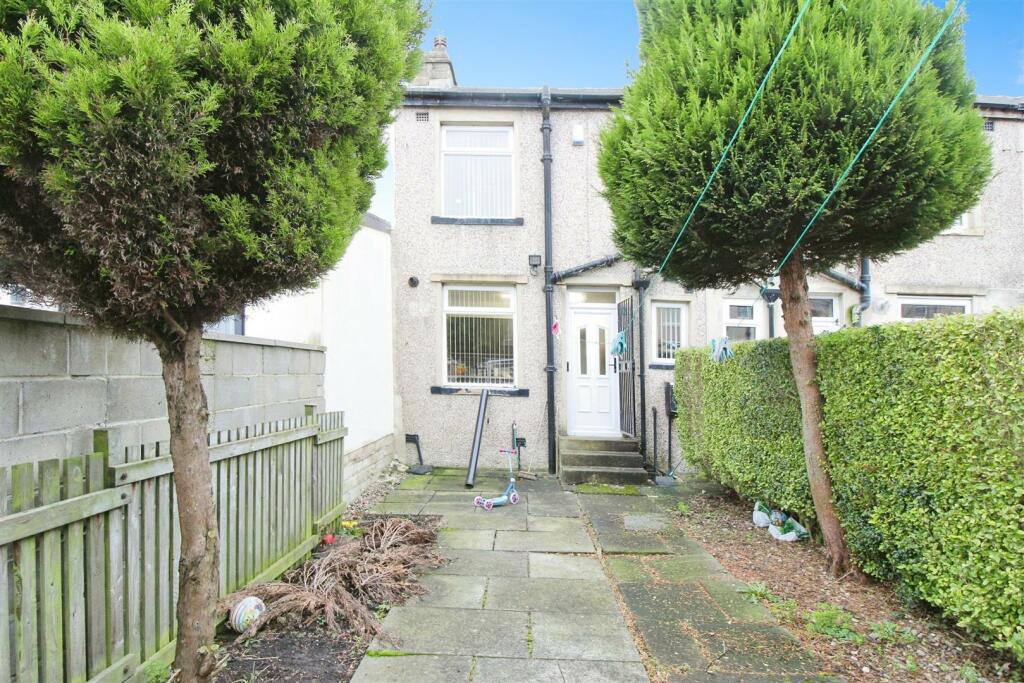 Additional property image - Carr Bottom Avenue, Bradford, BD5 9BD