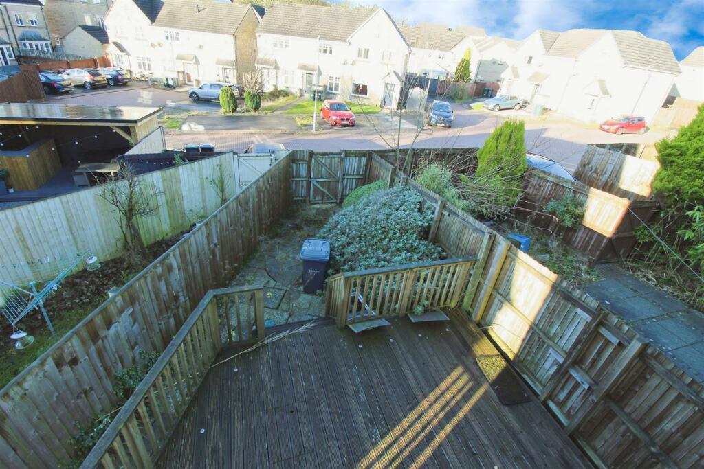 Additional property image - Quail Avenue, Bradford, BD6 3XT