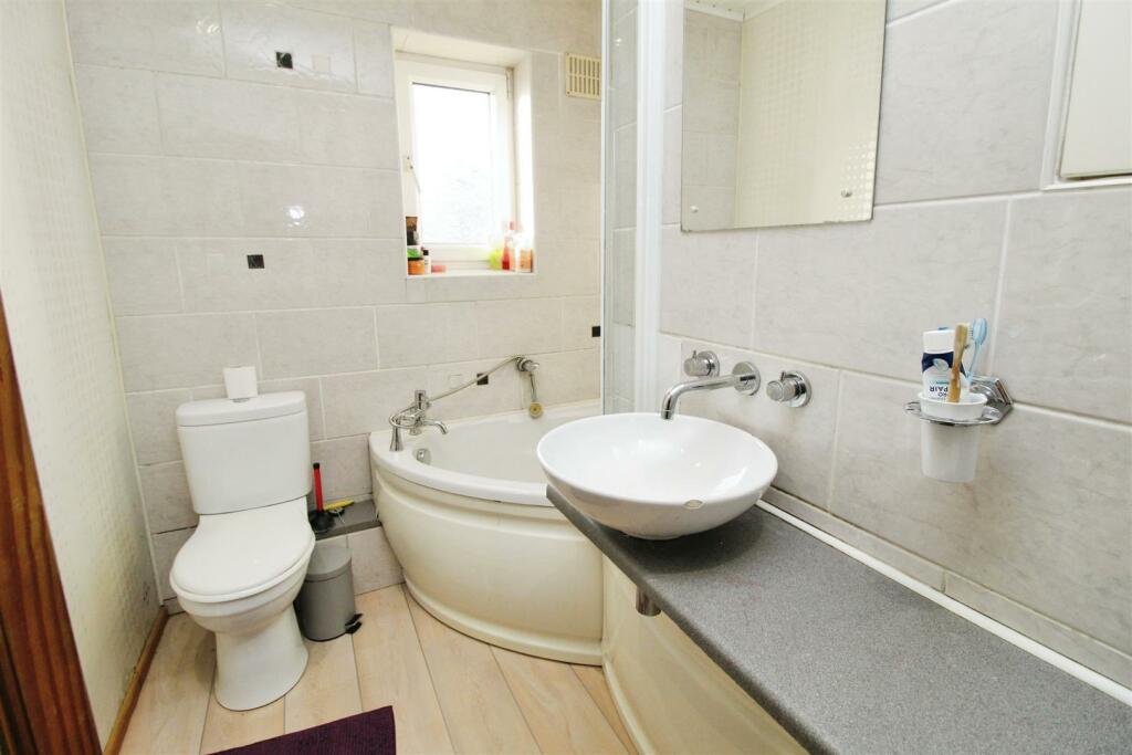 Additional property image - Luke Road, Bradford, BD5 0NR
