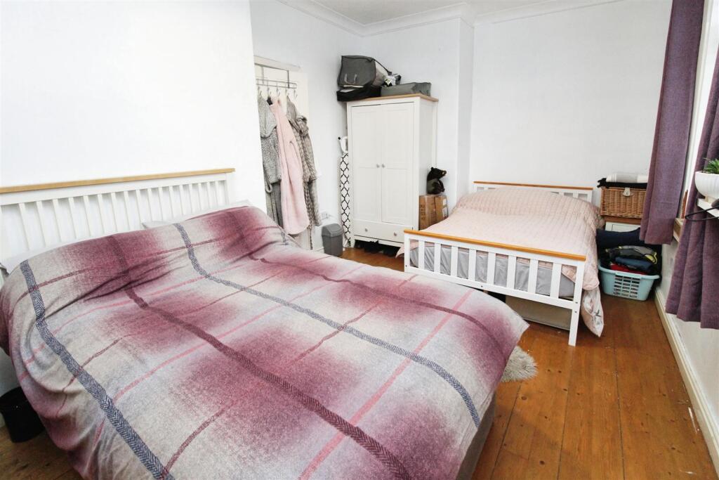 Additional property image - St. Pauls Road, Wibsey, Bradford, BD6 1TY