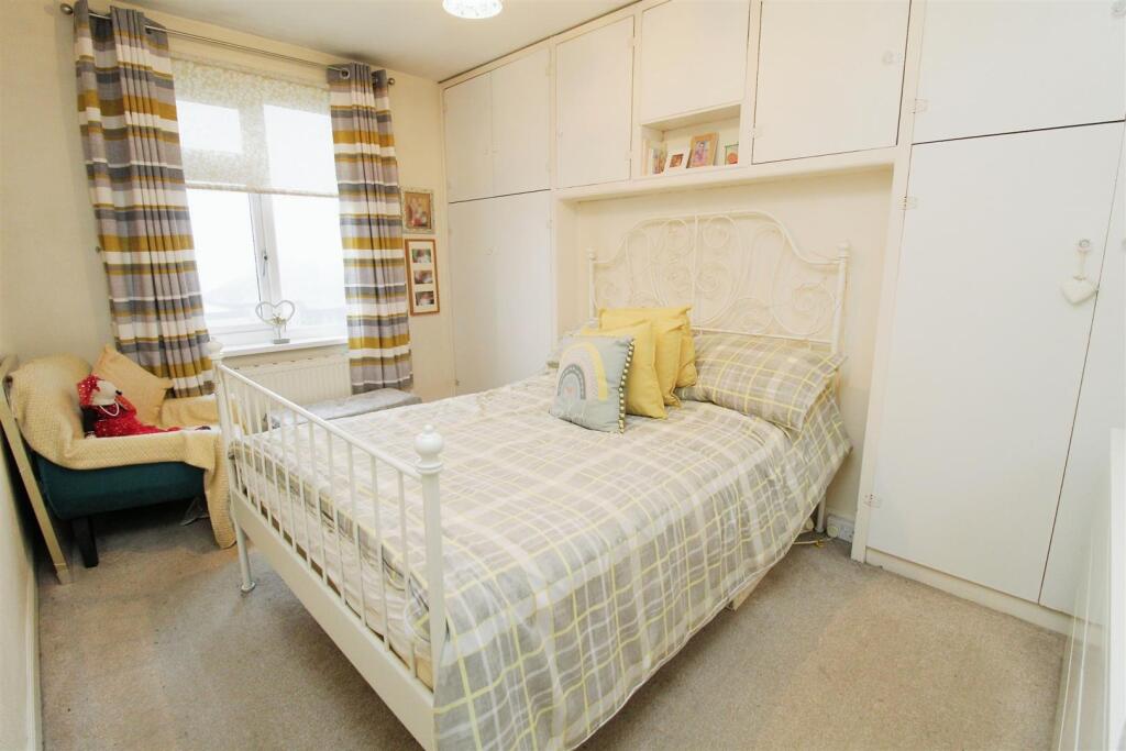 Additional property image - Carr Bottom Road, Bradford, BD5 9AH