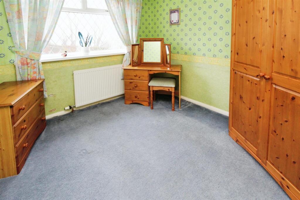 Additional property image - Clayfield Drive, Bradford, BD7 4JA