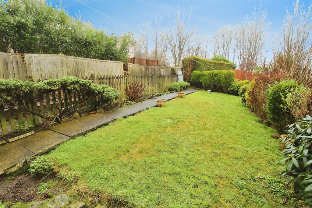 Additional property image - Clayfield Drive, Bradford, BD7 4JA