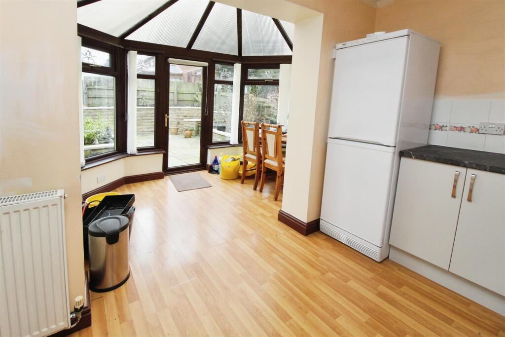 Additional property image - Pipercroft, Bradford, BD6 2SF