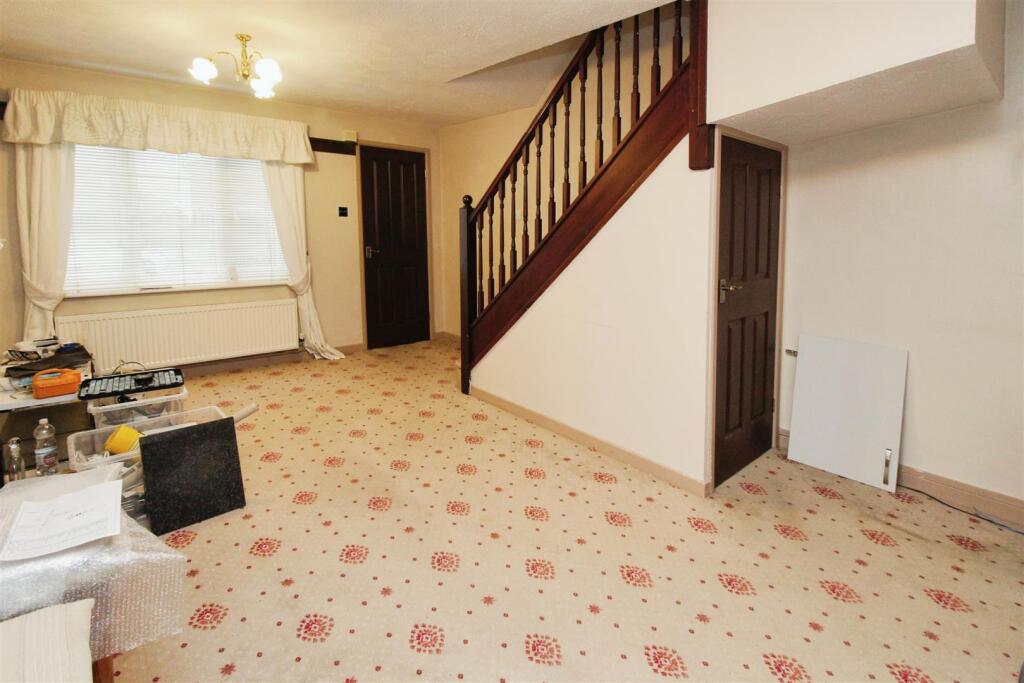 Additional property image - Pipercroft, Bradford, BD6 2SF