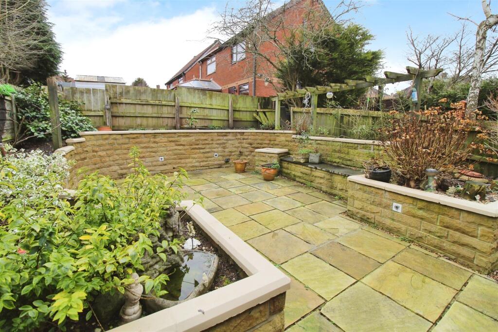 Additional property image - Pipercroft, Bradford, BD6 2SF
