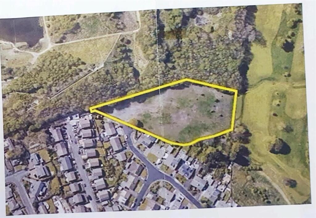 Main image of property: Frensham Drive, Bradford, BD7 4AS