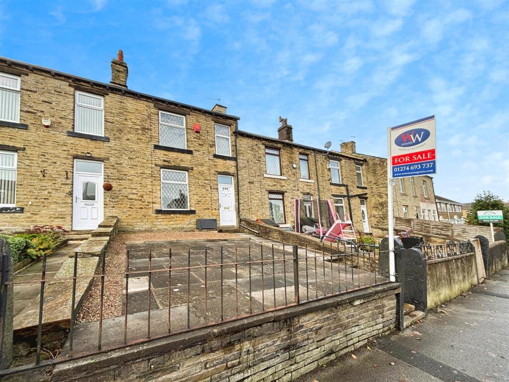 Main image of property: Huddersfield Road, Wyke, Bradford, BD12 8AY