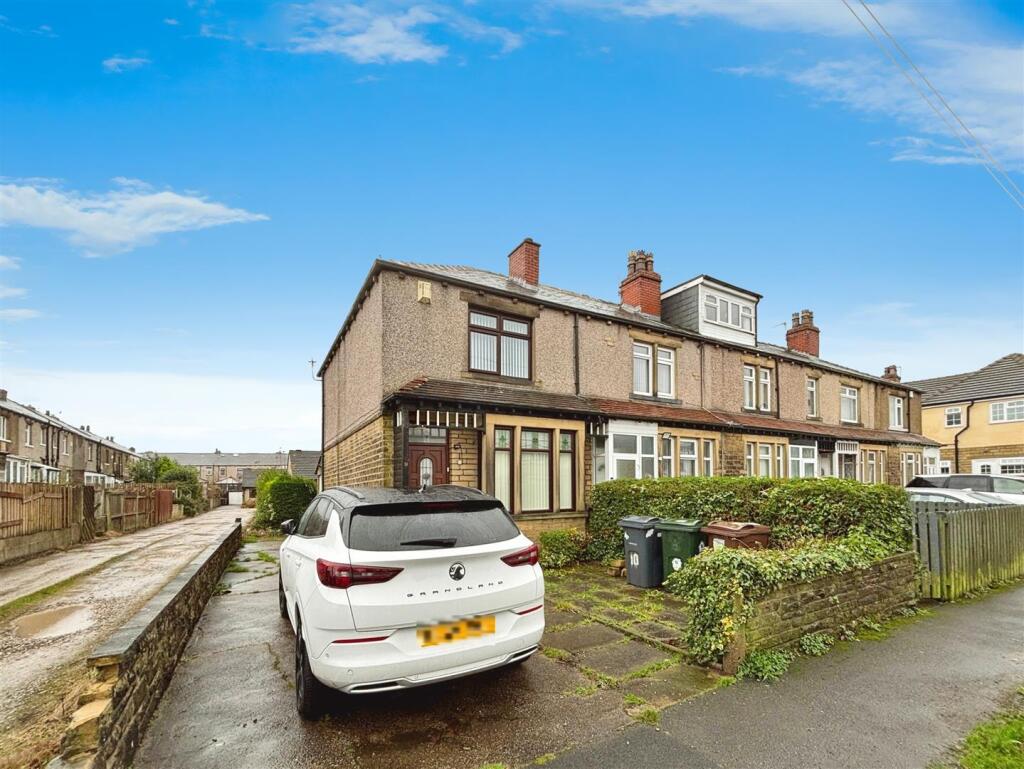 Main image of property: Auckland Road, Bradford, BD6 3AT