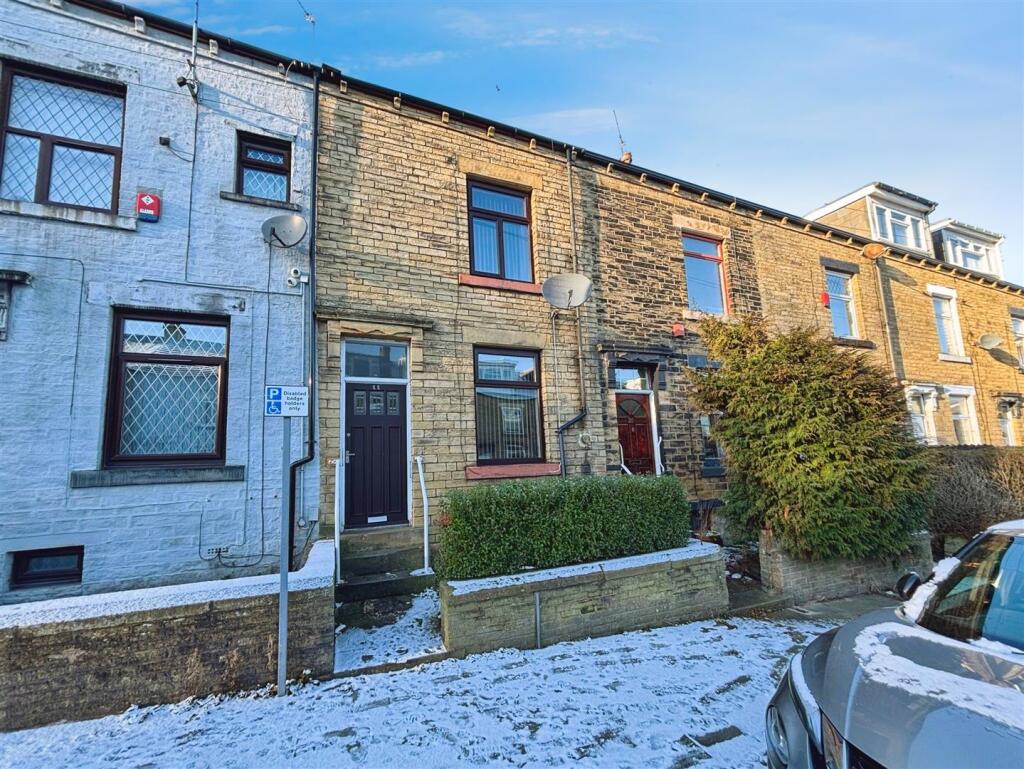 Main image of property: Arnside Road, Bradford, BD5 8DP