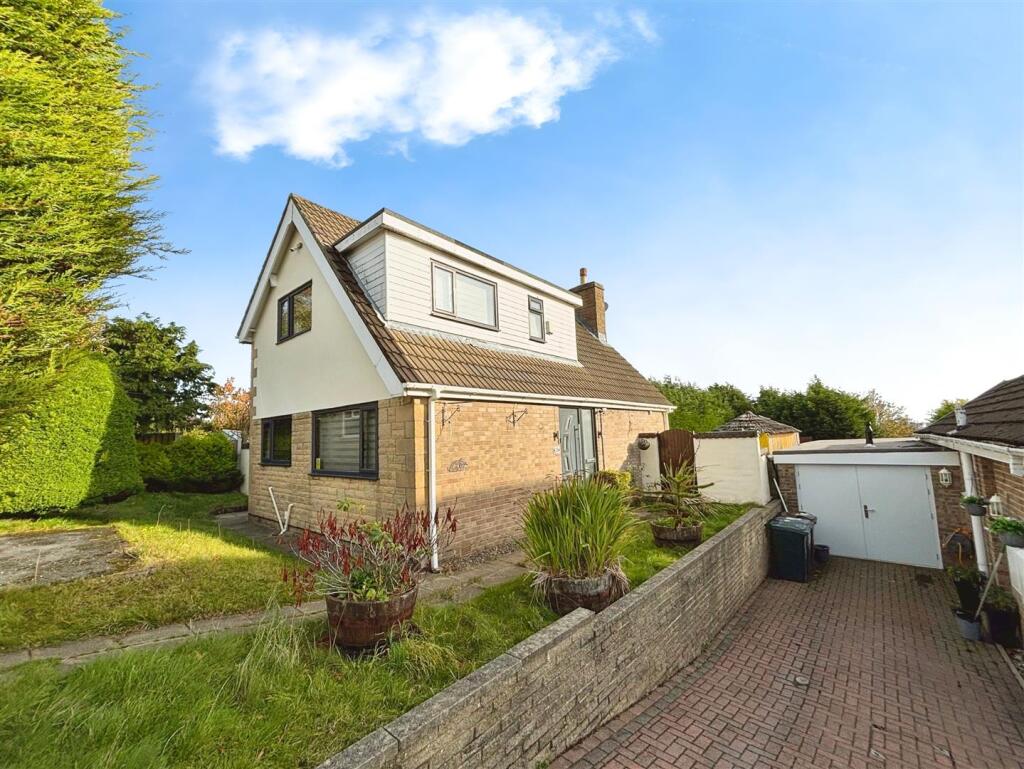 Main image of property: Brearcliffe Drive, Bradford, BD6 2LE