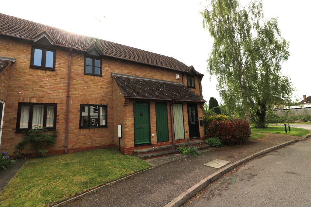 2 bedroom terraced house for rent in Carvers Croft, Woolmer Green, SG3