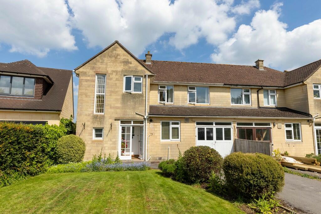 3 bedroom semidetached house for sale in Priory Close, Bath, BA2