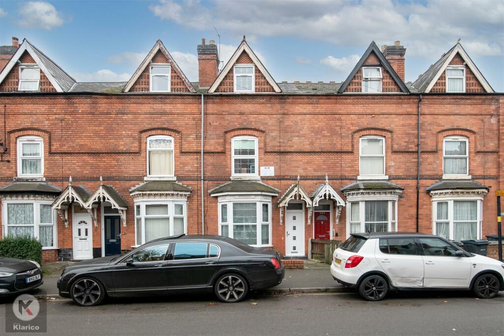 4 bedroom terraced house for sale in Walford Road, Birmingham, B11