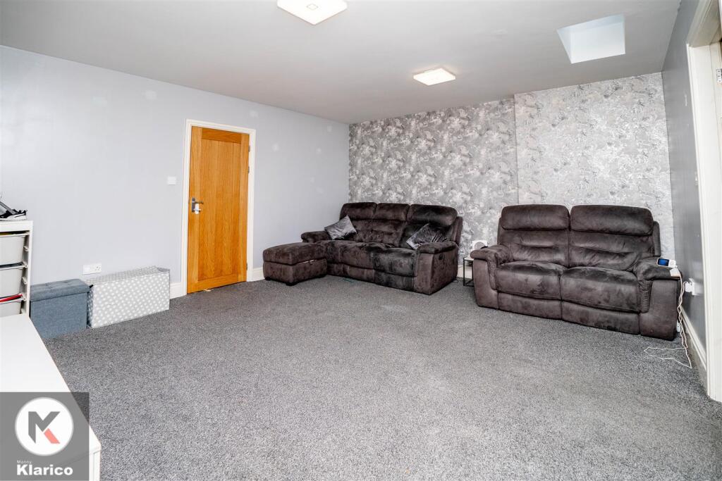 Additional property image - Hartfield Crescent, Acocks Green