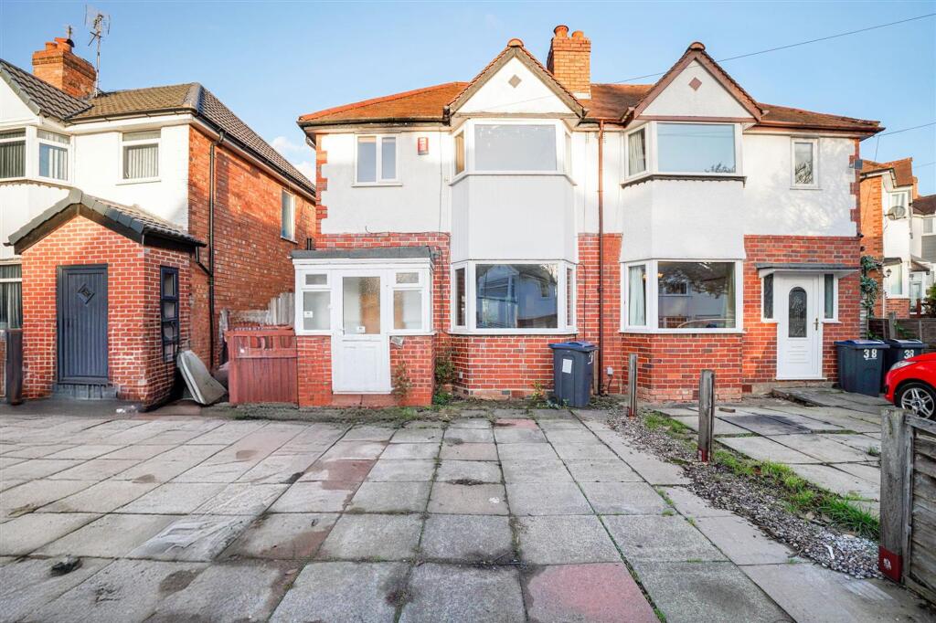 Main image of property: Woodvale Road, Hall Green, B28